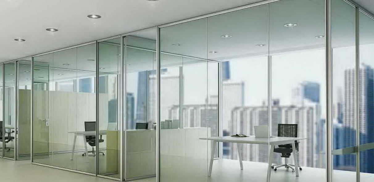 mampara de oficina divisoria